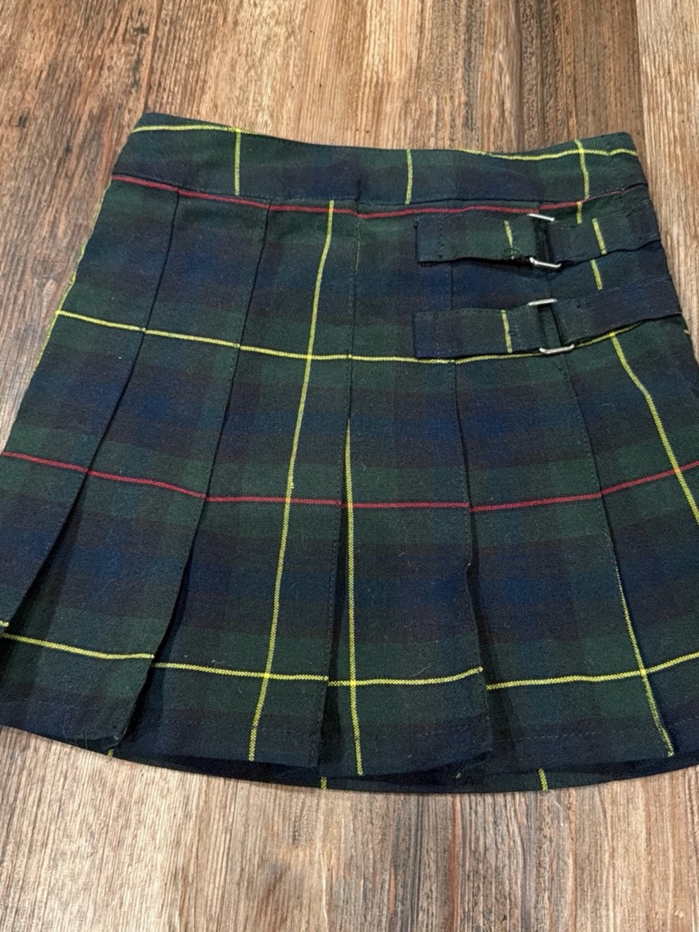 Plaid Pleated Mini Skirt with Side Buckles - Green/Tan/Red